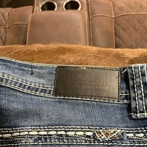 Ladies Shyann jeans size 29 short